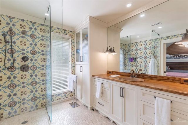 8376 Lago Vista Drive, Monte Alto, TX 78538