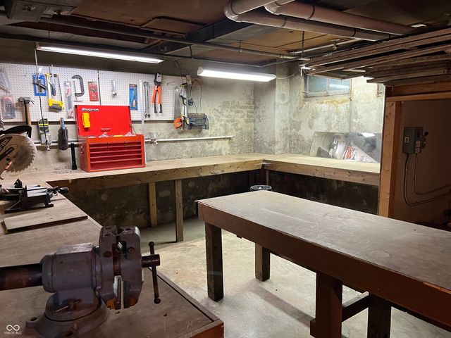 519 E Wabash Avenue, Crawfordsville, IN 47933