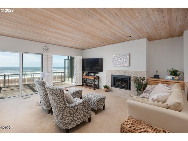 4175 N HIGHWAY 101 E-5, Depoe Bay, OR 97341