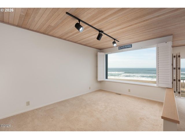 4175 N HIGHWAY 101 E-5, Depoe Bay, OR 97341