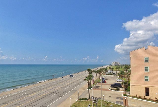 9520 Seawall Blvd 245, Galveston, TX 77554