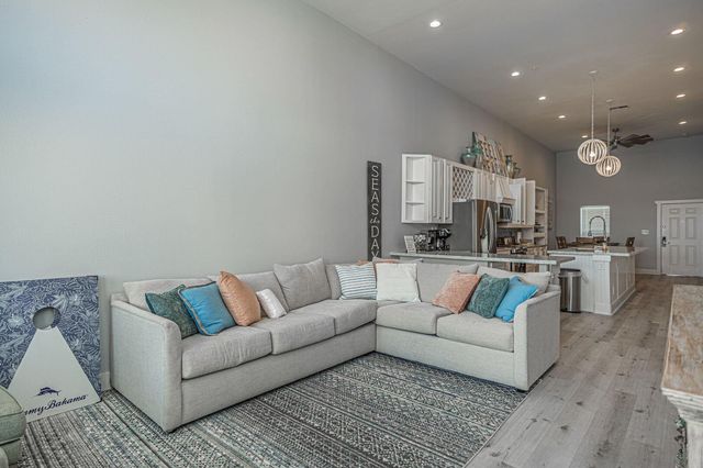 9520 Seawall Blvd 245, Galveston, TX 77554