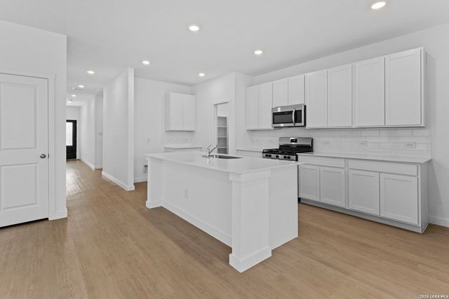 9407 Dassler Springs, Converse, TX 78109