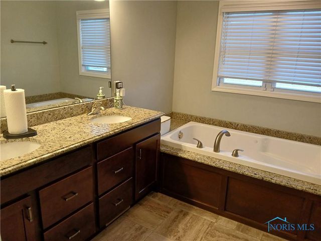 7465 Peppergrass Crossing, Maumee, OH 43537