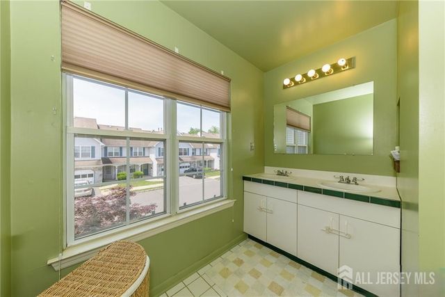 93 Jill Court, South Brunswick, NJ 08852