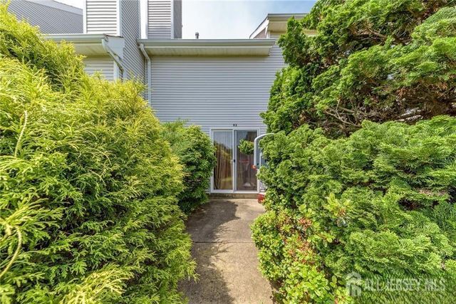 93 Jill Court, South Brunswick, NJ 08852
