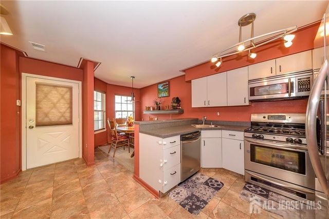 93 Jill Court, South Brunswick, NJ 08852