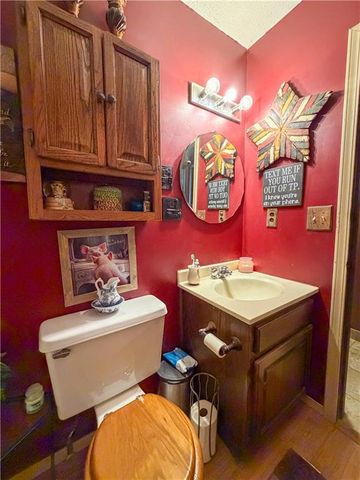 3020 Southern Avenue, Parsons, KS 67357