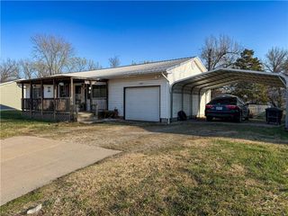 3020 Southern Avenue, Parsons, KS 67357