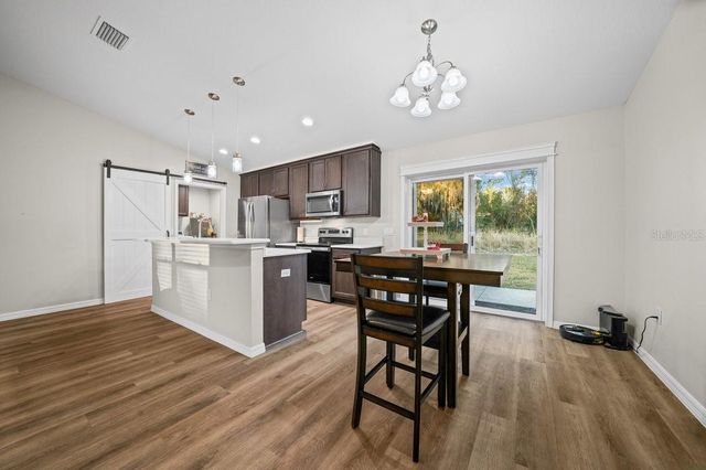 37402 CHICAGO AVENUE, Umatilla, FL 32784