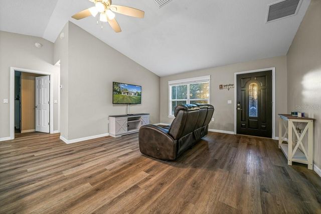 37402 CHICAGO AVENUE, Umatilla, FL 32784