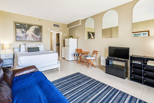 214 SW Miracle Strip Parkway A102, Fort Walton Beach, FL 32548