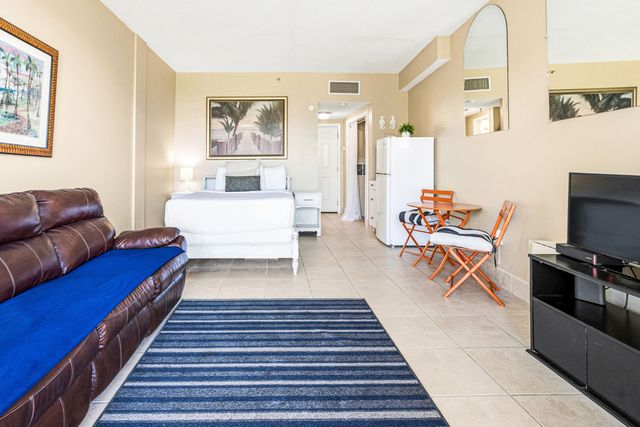 214 SW Miracle Strip Parkway A102, Fort Walton Beach, FL 32548