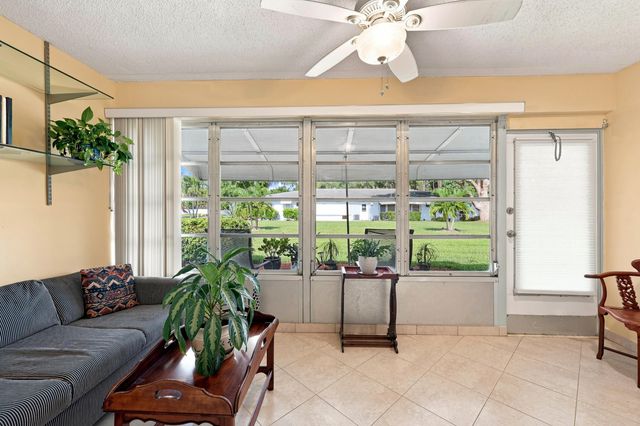 415 High Point Boulevard B, Delray Beach, FL 33445