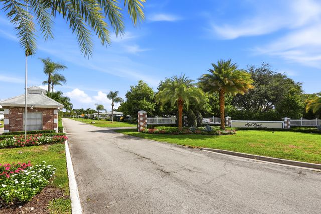 415 High Point Boulevard B, Delray Beach, FL 33445