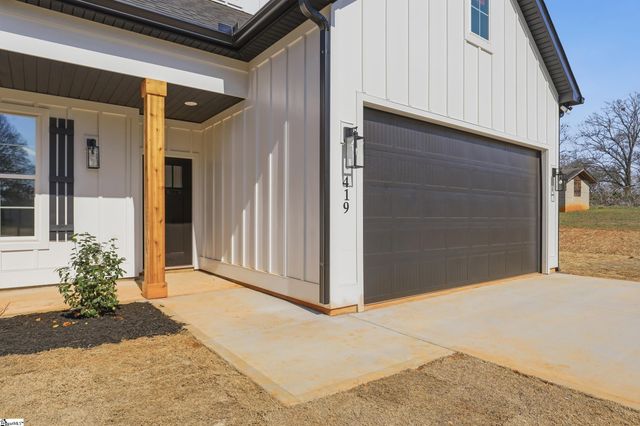 419 Griffin Road, Piedmont, SC 29673