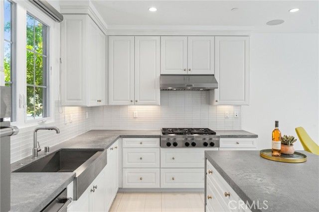 125 Toretta, Irvine, CA 92602