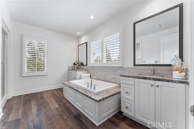 125 Toretta, Irvine, CA 92602