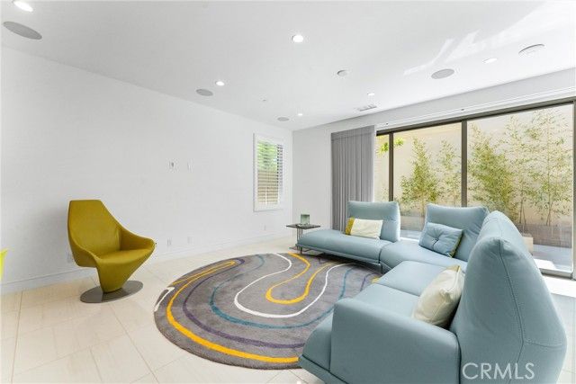 125 Toretta, Irvine, CA 92602