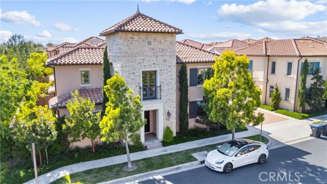 125 Toretta, Irvine, CA 92602