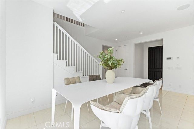 125 Toretta, Irvine, CA 92602