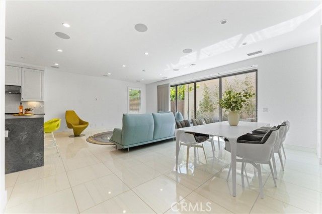 125 Toretta, Irvine, CA 92602