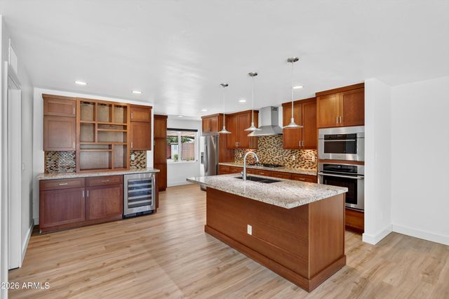 4633 E LEWIS Avenue, Phoenix, AZ 85008