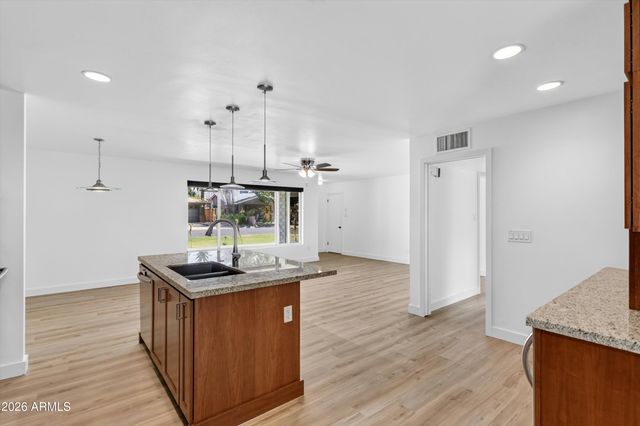 4633 E LEWIS Avenue, Phoenix, AZ 85008