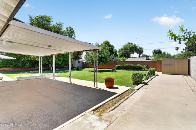 4633 E LEWIS Avenue, Phoenix, AZ 85008