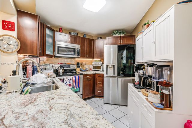 10245 NW 9th St Circle 102-9, Miami, FL 33172