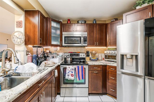 10245 NW 9th St Circle 102-9, Miami, FL 33172