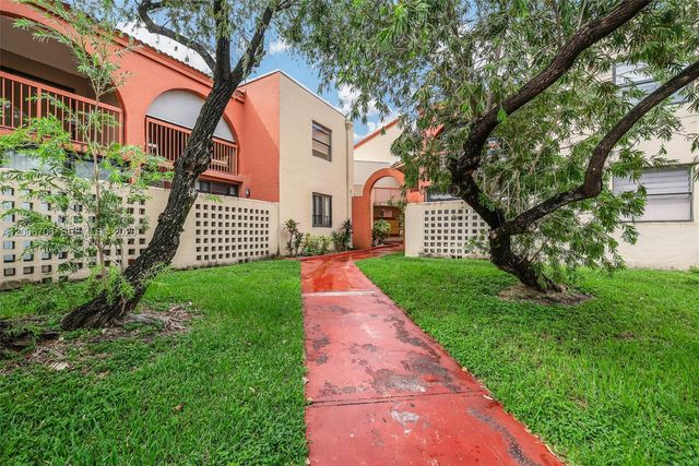 10245 NW 9th St Circle 102-9, Miami, FL 33172