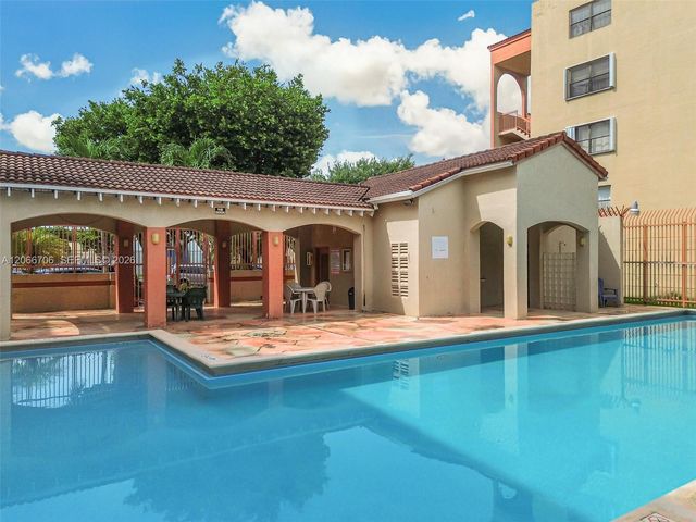 10245 NW 9th St Circle 102-9, Miami, FL 33172