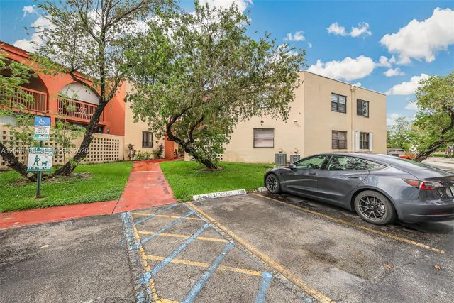 10245 NW 9th St Circle 102-9, Miami, FL 33172