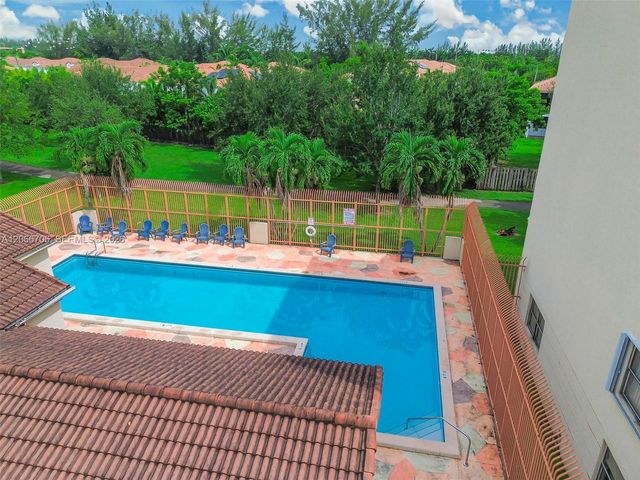 10245 NW 9th St Circle 102-9, Miami, FL 33172