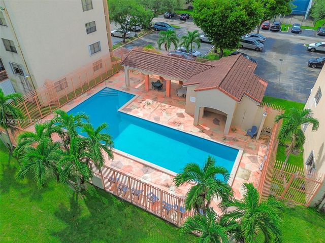 10245 NW 9th St Circle 102-9, Miami, FL 33172