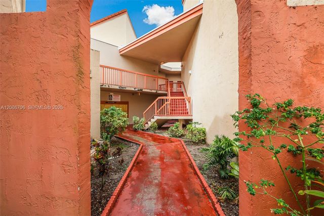 10245 NW 9th St Circle 102-9, Miami, FL 33172