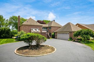 4070 Lyon Drive, Upper Arlington, OH 43220