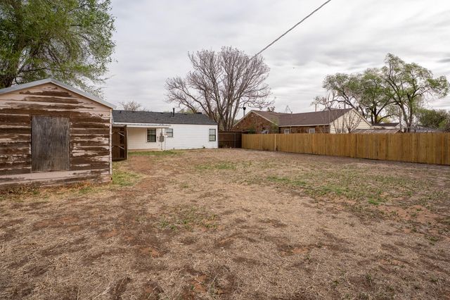 2107 28th Street, Lubbock, TX 79411