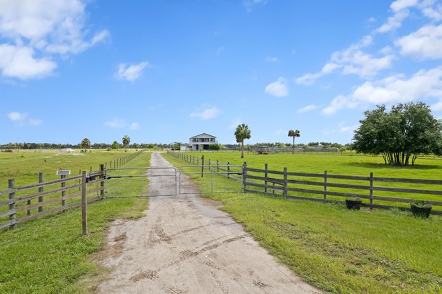 6536 SE 26th Trail, Okeechobee, FL 34974