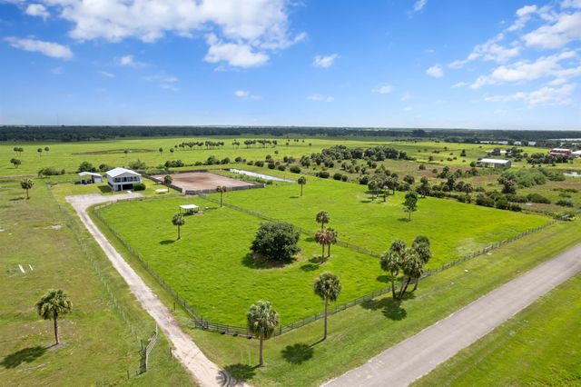 6536 SE 26th Trail, Okeechobee, FL 34974