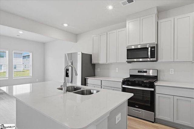 14 Angel Wood Drive, Piedmont, SC 29673