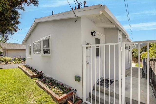 2530 Mary Street, Montrose, CA 91020
