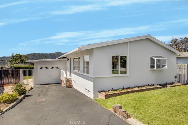 2530 Mary Street, Montrose, CA 91020