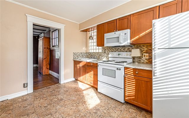 242 Breading Ave, Ben Avon, PA 15202