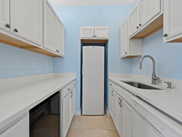 2133 SW 1st Ct, Fort Lauderdale, FL 33312