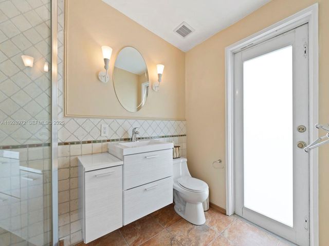 2133 SW 1st Ct, Fort Lauderdale, FL 33312