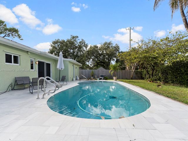 2133 SW 1st Ct, Fort Lauderdale, FL 33312