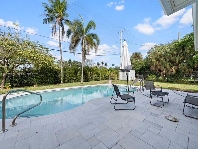 2133 SW 1st Ct, Fort Lauderdale, FL 33312