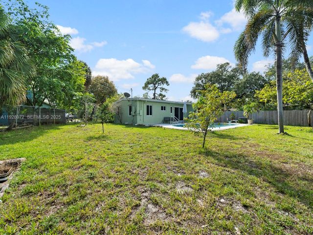 2133 SW 1st Ct, Fort Lauderdale, FL 33312